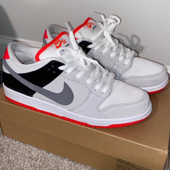 Nike Other - Infrared SB dunks
